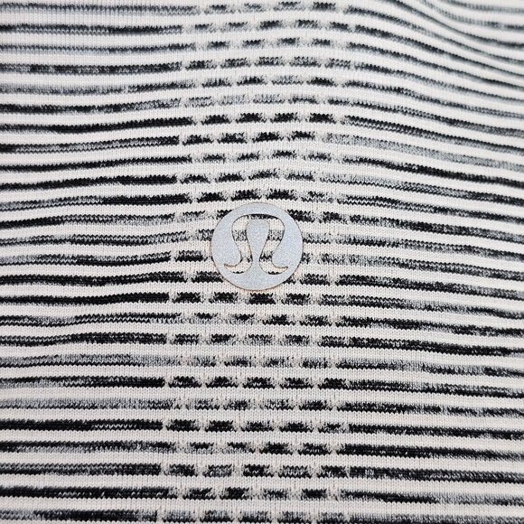 Lululemon Swiftly Sweat Life Crushed the Distance Short Sleeve Top Size 12 - Picture 7 of 10